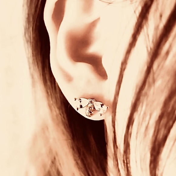 “Crystal Encrusted Bumblebee” Honey Bee Elegant Upscale Sparkly Insect Gold Stud - Picture 4 of 16